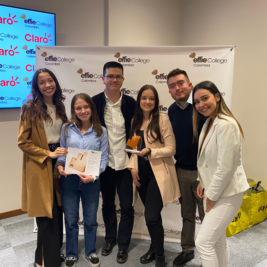 Date cuenta: en territorio Claro Música lo tienes todo” propuesta creada por estudiantes de la Carrera de Comunicación Social, ganó el bronce en los premios Effie. #Estudiantes FCyL